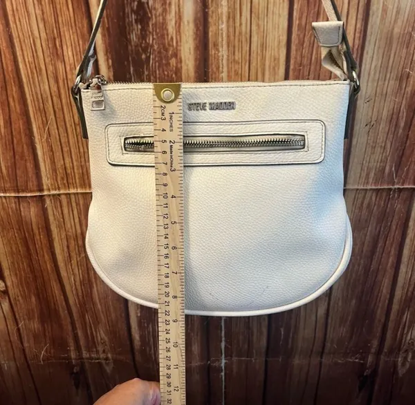 Steve Madden Women’s Faux Leather Textured White Shoulder Bag - Image 5