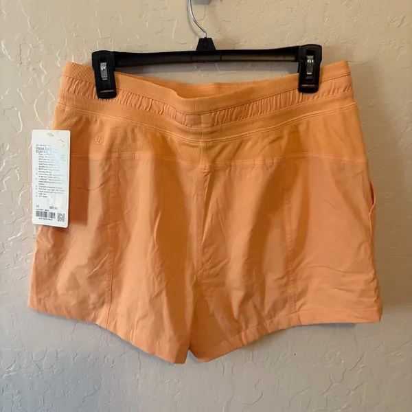 Lululemon Dance Studio High-Rise Short 3.5”. Sold Out Color Rock Melon Sz 10 NWT - Image 3