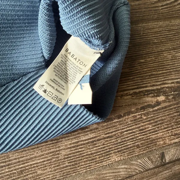Aritzia Sculpt Knit Off The Shoulder Top - Image 4