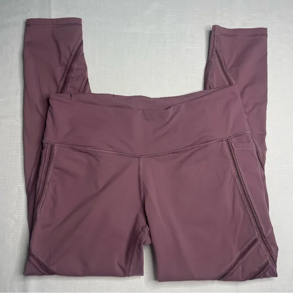 Victorias Secret Sport Knockout Mauve Leggings w Sheer Mesh Side Panels (Large) - Image 3