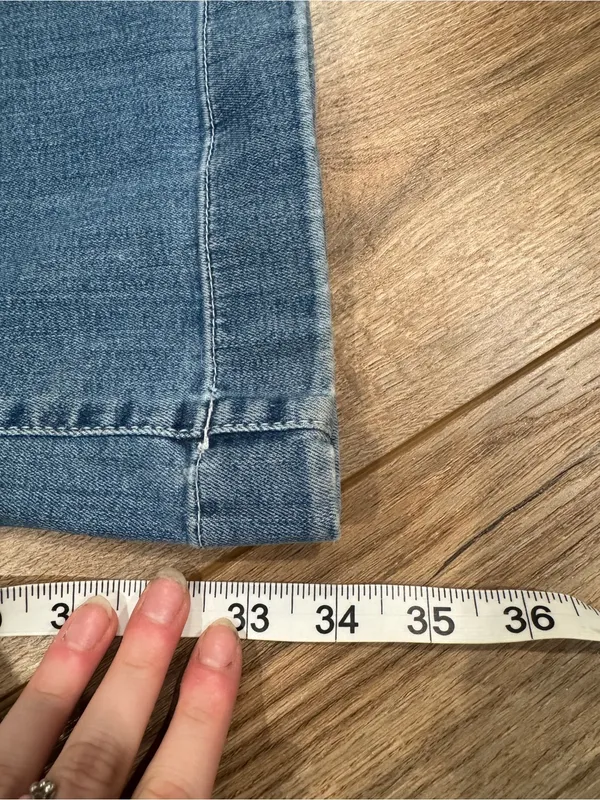 7 FOR ALL MANKIND Sparkly Turquoise Mid-rise Flared Dojo Trouser Jeans | Size 28 - Image 8