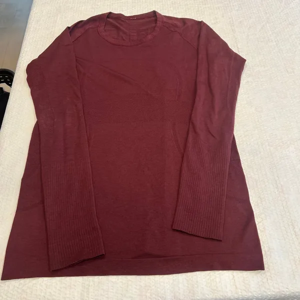 Lululemon burgundy swiftly tech long sleeve 12 women - Image 2