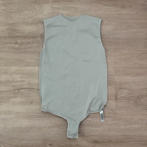 Skims Essential Bodysuit in Mineral Green - Image 2