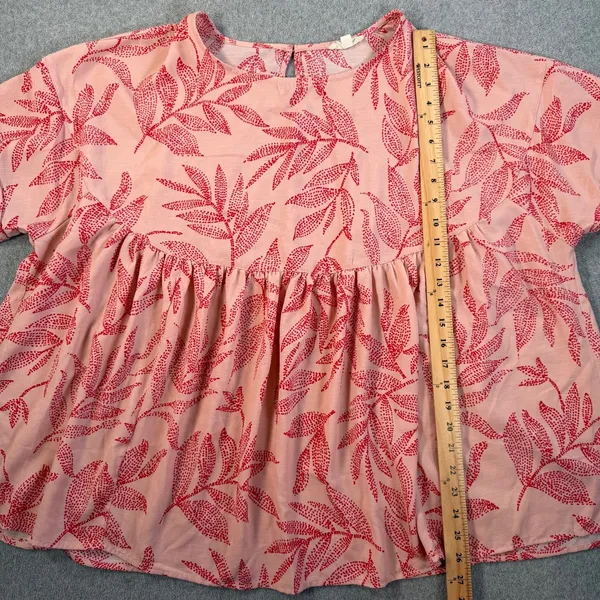 Easel Los Angeles Women's 1X Pink Red Leaf Print Babydoll Top Short Sleeve - Image 4