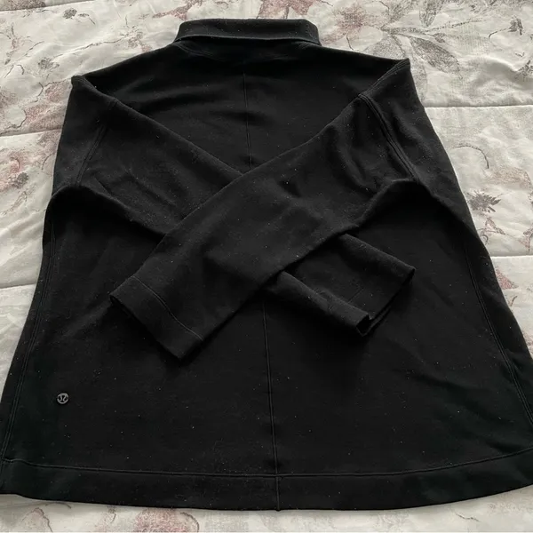 Lululemon merino wool black mock neck dropped sleeves sweatshirt, size 4 - Image 12