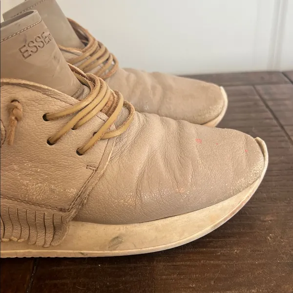 Esseutesse Shoe Size 39 Beige Leather Upper Metallic Foil Fringe Sneakers - Image 3