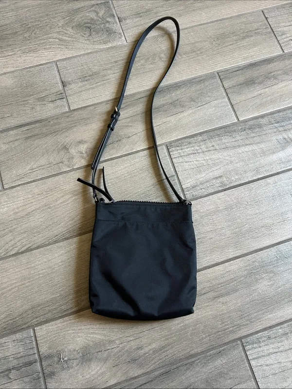 Marc Jacobs Black Nylon Crossbody Pouch - Image 4