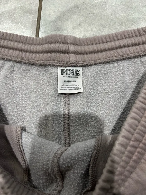Vs pink rhtf brown sweatshorts size large Gray - Image 5