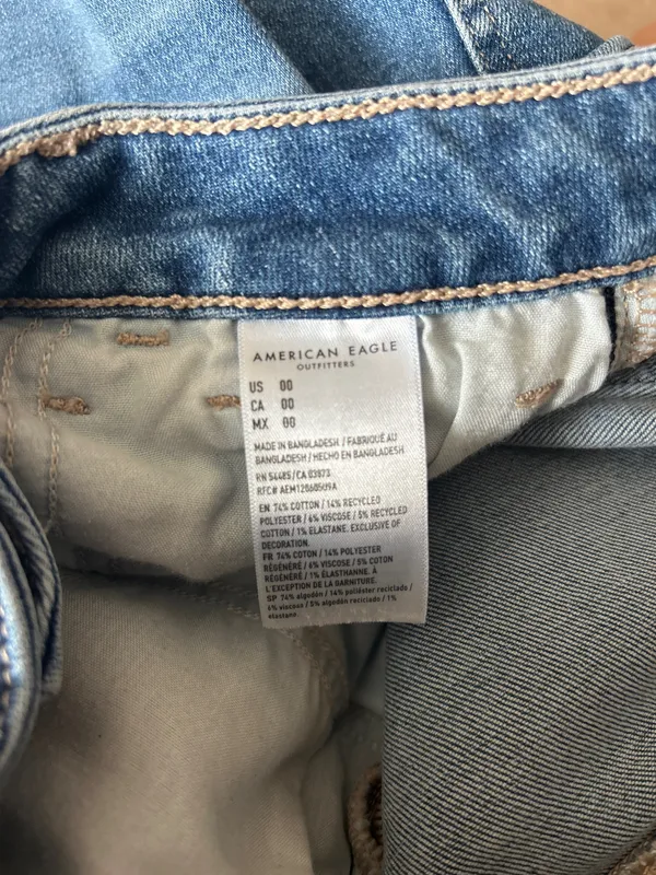 American Eagle Jean Shorts - Image 3