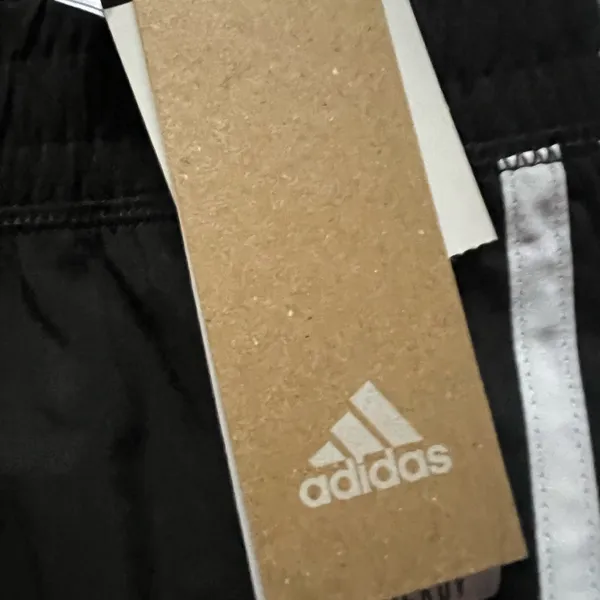 New women’s xl adidas shorts with tag - Image 3