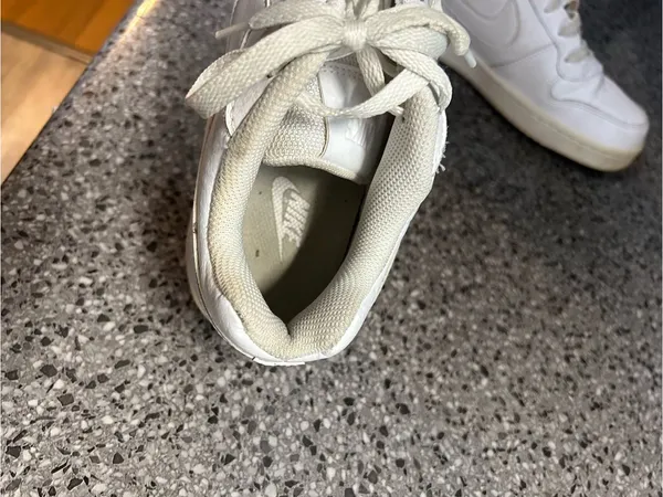 Women’s White Athletic Sneakers - Classic Low-Top Design - Image 4