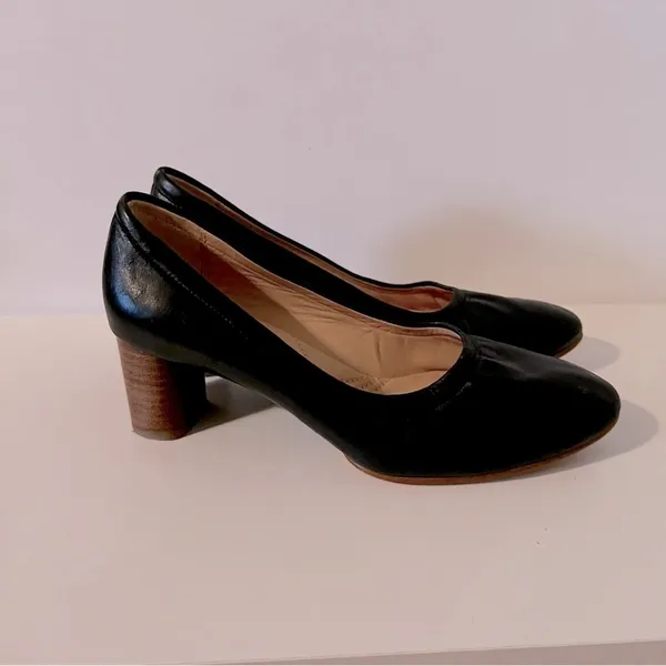 Clark’s Black‎ Leather Grace Isabella Comfort Stackable Heels - Image 2