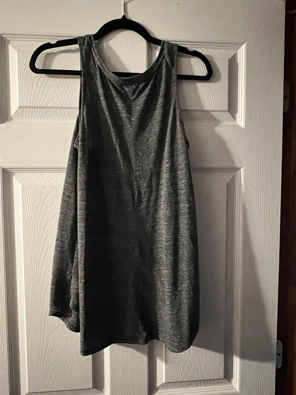 Old Navy Tanktop - Image 2