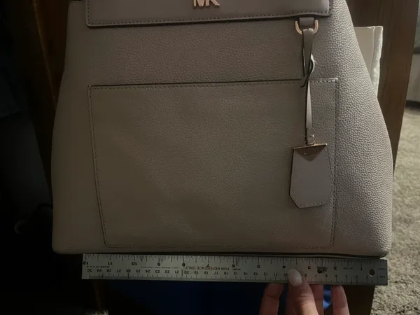 Michael Kors Purse - Image 8