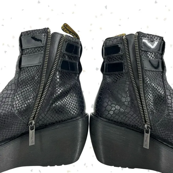 Dr. Martens Caitlin Black Reptile Snakeskin Wedge Buckles Ankle Boots Size 6 - Image 10