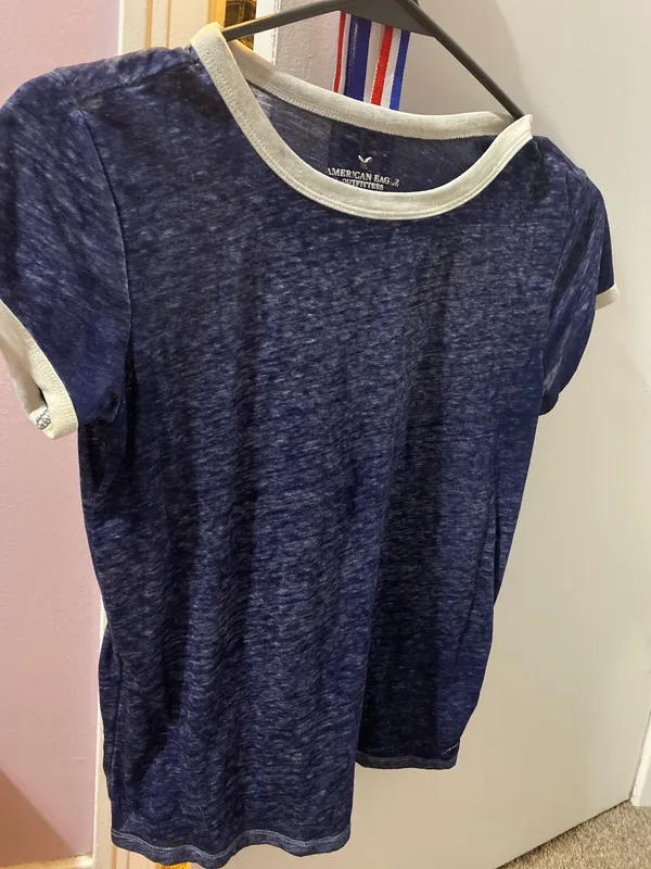 American Eagle Tshirt - Image 2
