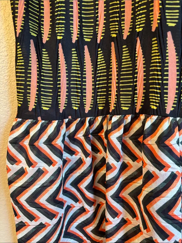 Zara MEDIUM Boho Tunic Top Sleeveless Blouse Black Coral Patterned Ruffle Hem - Image 5