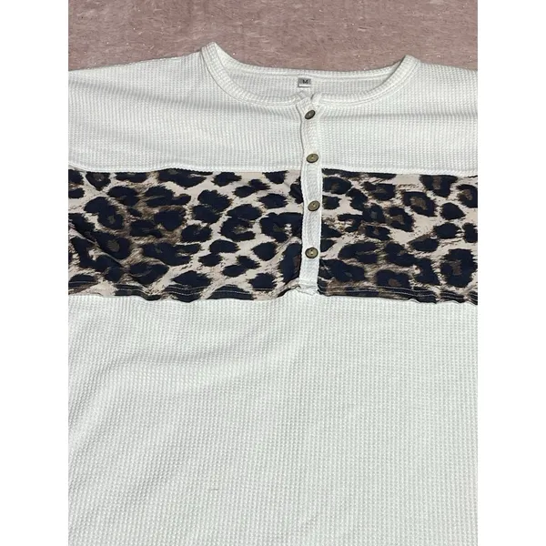 Size M Thermal Waffle Top Long Shirt‎ Leopard Print Bin11 - Image 3
