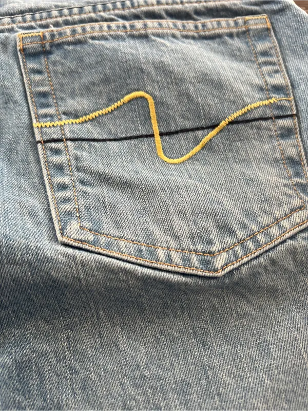 Vintage Zena Jeans 8P Y2K Light Wash Bootcut Stretch Denim Petite - Image 8