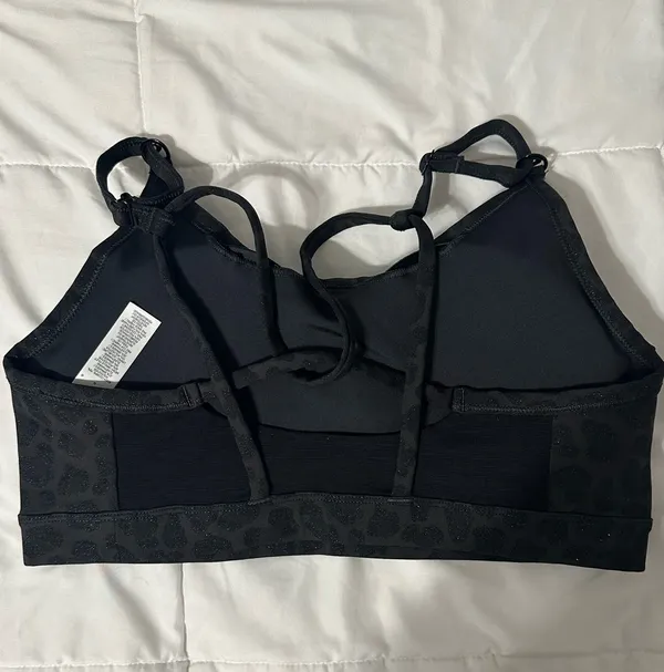 Nike Dri-Fit Sparkly Cheetah Print Workout Set - Image 3