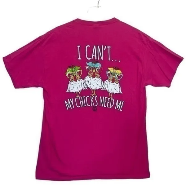 “My Chicks Need Me” Graphic Tee Large Fruit of the Loom Girlie Girl Originals - Image 2