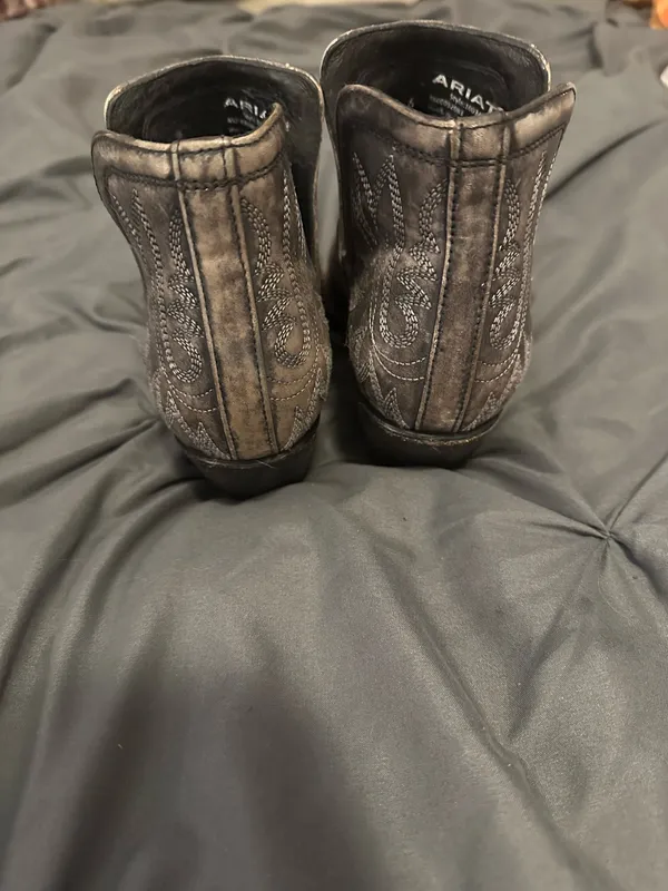 Ariat Dixon Booties - Image 2