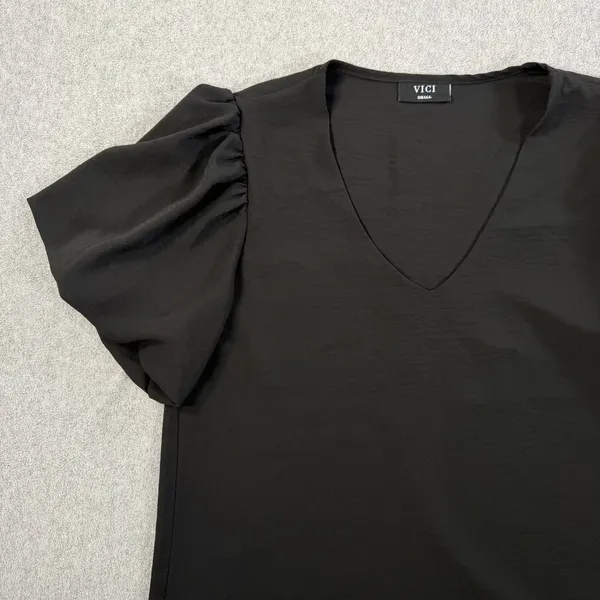 VICI Black Puff Sleeve V-Neck Blouse Women's Small Short Sleeve Made in USA - Image 4