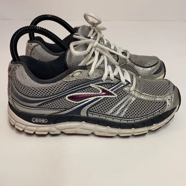 Brooks Women's Addiction‎ 10 Running Shoe size 7 A20 - Image 6