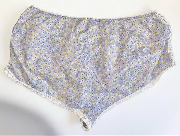 Victoria's Secret Shorts Sleepwear Size L - Image 2