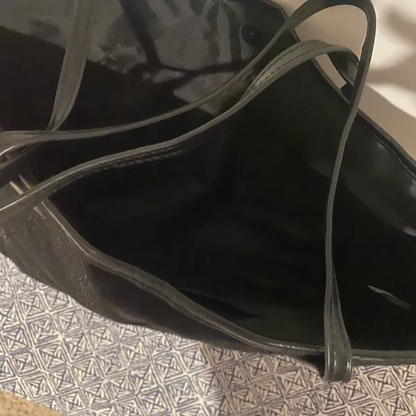 Black HHansbag Tote Aize about 16” x 16”.. - Image 4