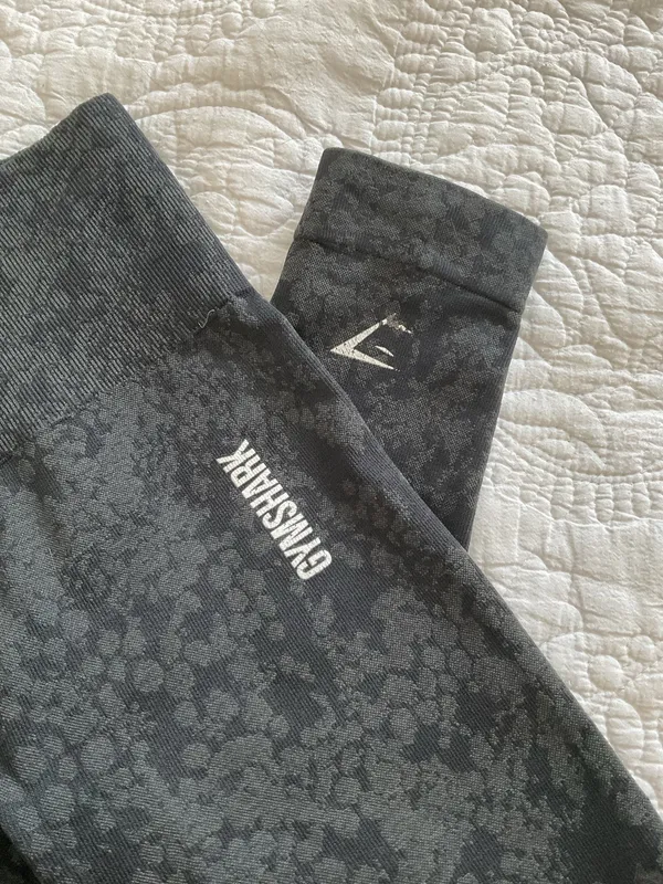 Gymshark Adapt Camo Leggings - Image 3