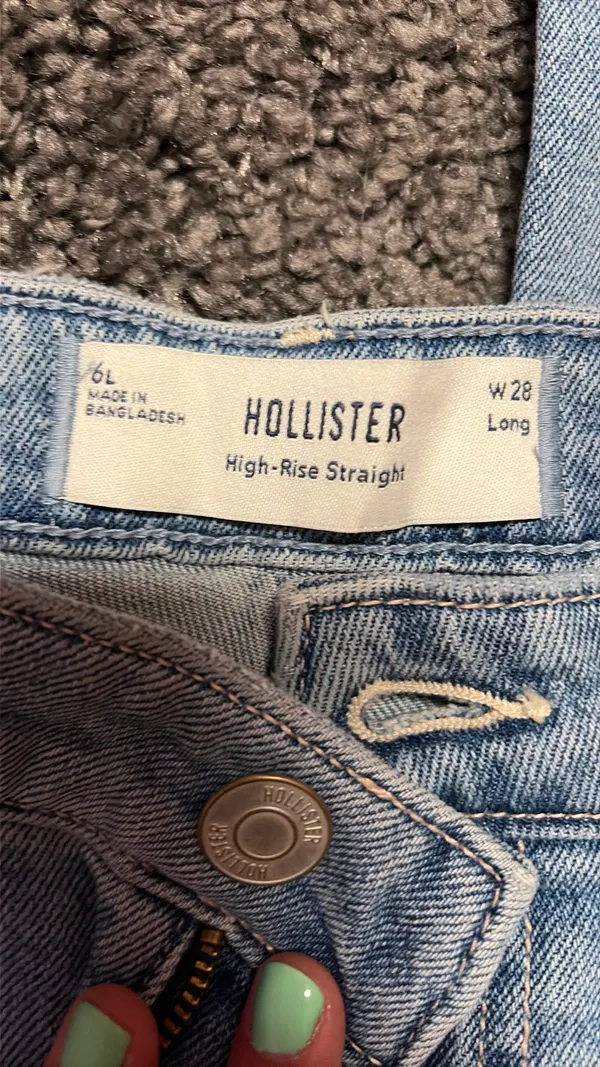 Hollister Jeans - Image 3
