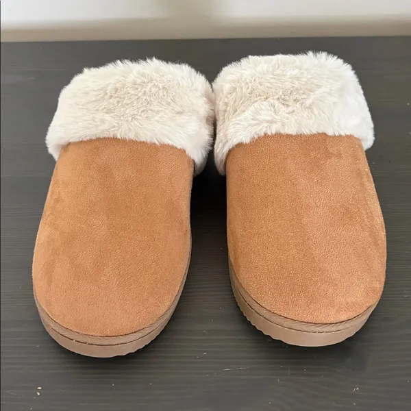 Sueded scuff slippers‎ Slip On in Desert Khaki Size 9 - Image 4