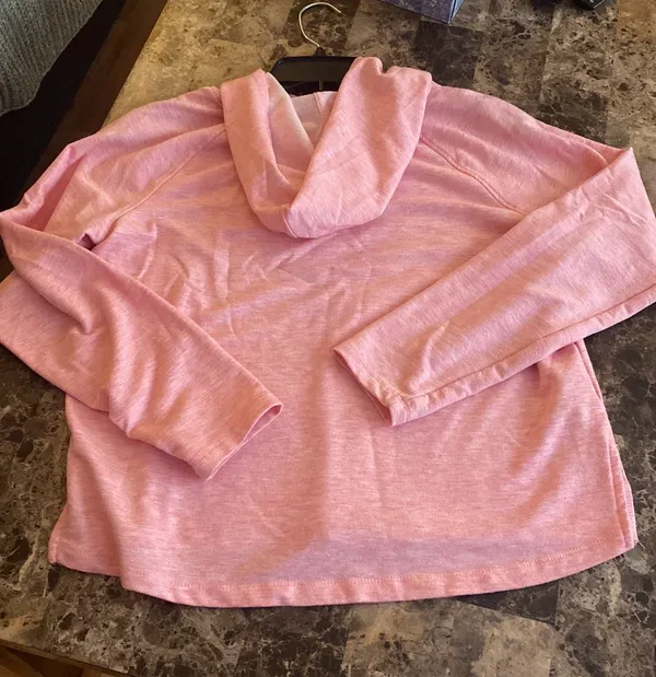 Cozy Athletic Top Size M - Image 2