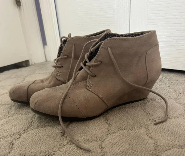 Mini Bootie Wedges Gray Size 8.5 - Image 2