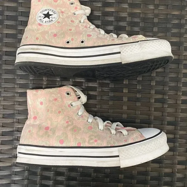 Converse platform, Eva lift sneakers, US size 6 ￼ - Image 5