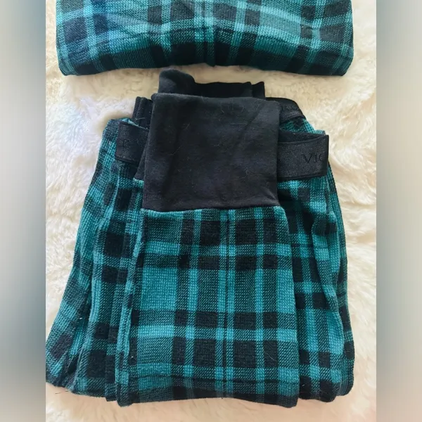 Victorias Secret Green Black Buffalo Plaid Thermal Pajamas Pjs Set ~ Small - Image 3