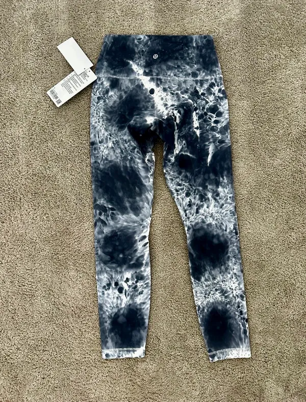Lululemon Wunder Under Leggings 25" - Image 6