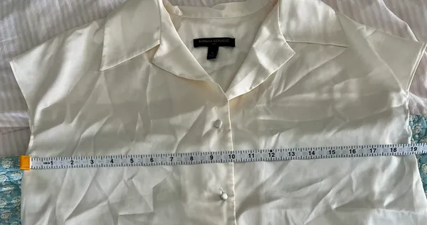 Banana Republic Satin Button Down Top - Image 5