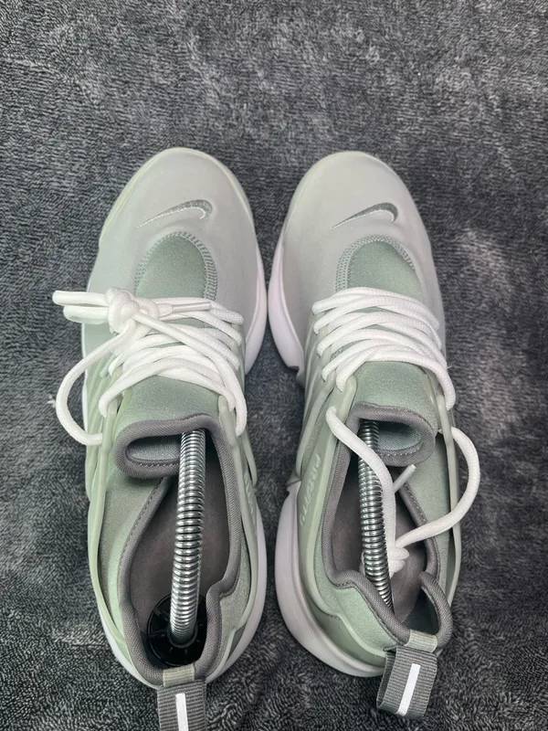 Nike Air Presto Premium Light Bone Barely Green Women's Size 9 878068-011 - Image 5