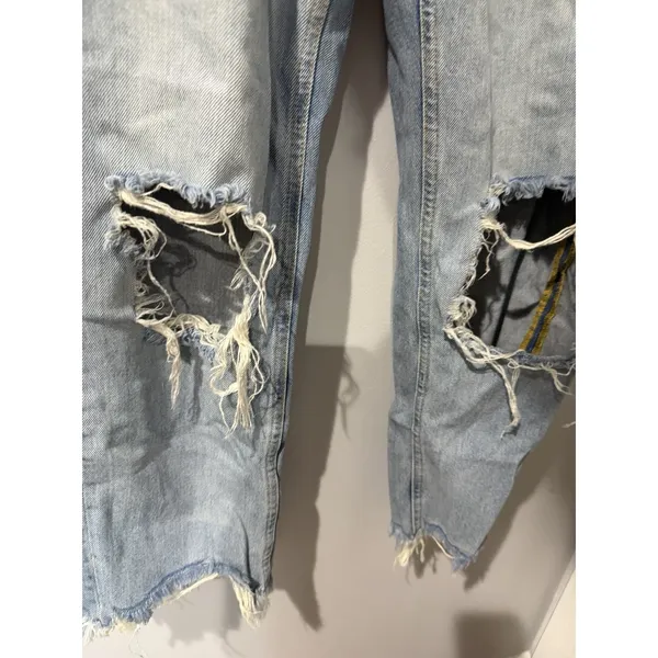 Free People We The Free Maggie Heavily Distressed Crop Jeans Size 27 Frayed Hem - Image 4