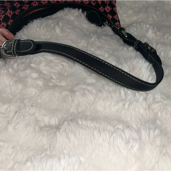 The Sak Pink Small Purse - Image 7