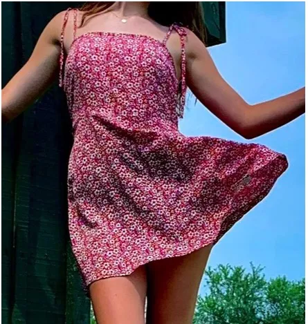 SheIn Short flowy red floral summer dress - Image 4