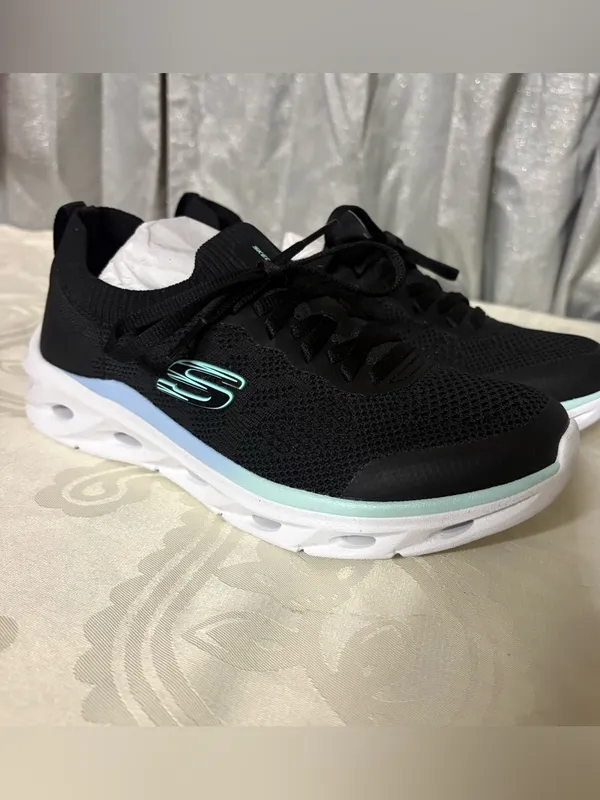 NWT- Skechers Women’s Black Knit Slip-On Sneakers with laces - Image 6