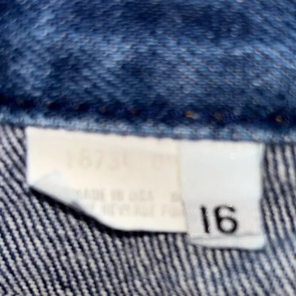 Vintage Women’s Levi’s Jeans Size 16 - Image 4