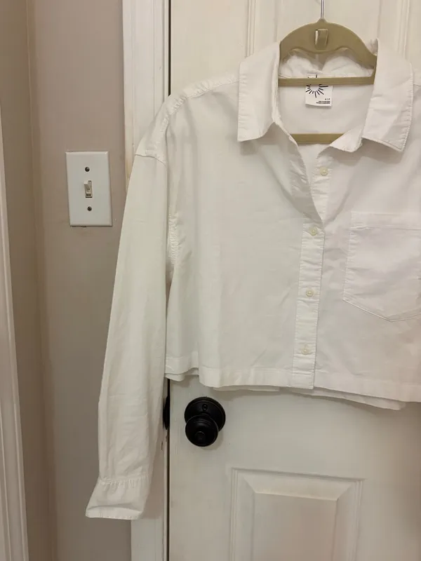 NWOT Offline by Aerie Cropped Button Down Long-Sleeve Shirt in White - Image 8