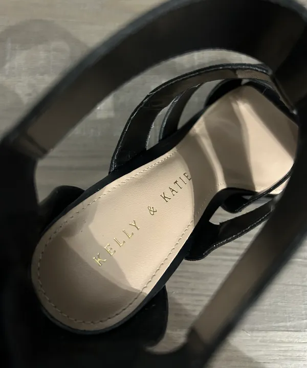 Heels - Image 4