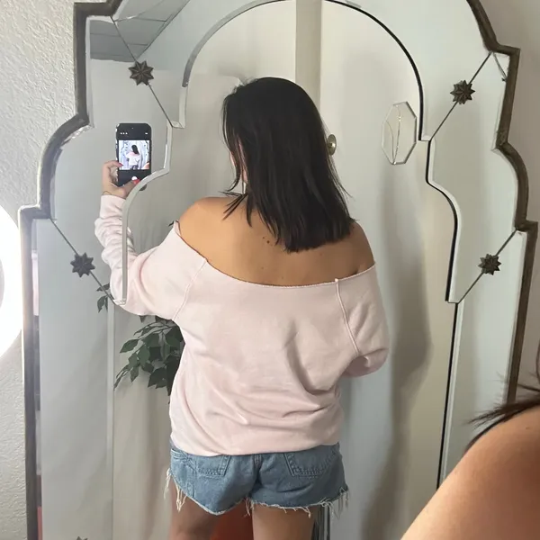 Abercrombie Off The Shoulder Sweatshirt with Raw Edge Boat Neck Light Pink Size Medium - Image 3