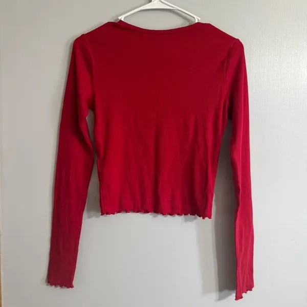 Hollister Red Dragon Long Sleeves Shirt in Size Medium - Image 2