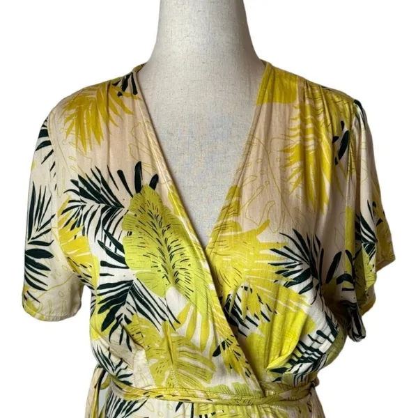 Dress Forum Wrap‎ Dress Womens M Yellow Floral Tropical Short Sleeve Mini - Image 4
